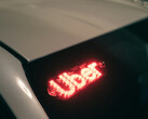 在加州，为青少年提供乘车服务的 Uber 司机现在需要指纹识别（图片来源：Erik Mclean 在 Unsplash 上拍摄的照片）