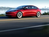 配备 19 英寸 Nova 轮毂的 Model 3 Highland（图片来源：特斯拉）