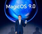 George Zhao 展示 MagicOS 9.0。（图片来源：Honor)