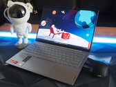 联想 Yoga Slim 6 14 笔记本电脑评测：为 Radeon 740M 首映