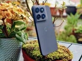 摩托罗拉 Moto G67 评论