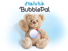 BubblePal 很小，像一个球，可以作为孩子最喜欢的毛绒玩具的挂件（图片来源：Haivivi）