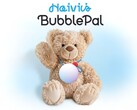 BubblePal 很小，像一个球，可以作为孩子最喜欢的毛绒玩具的挂件（图片来源：Haivivi）