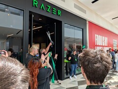 Razer 在硅谷开设新店。我们参加了盛大的开业典礼