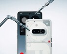 与 Nothing Phone 3a(如图)不同,Nothing Phone (3) 将是一款旗舰手机。(图片来源:Nothing)