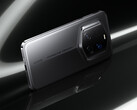 Honor Magic7 RSR Porsche Design 有玛瑙灰和普罗旺斯两种外观。(图片来源：Honor)