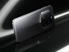 Honor Magic7 RSR Porsche Design 有玛瑙灰和普罗旺斯两种外观。(图片来源：Honor)