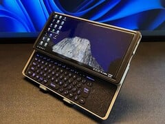 Galaxy Note 10+ 通过 3D 打印机和遥控器变成了滑盖手机（图片来源：AdmiralSym）