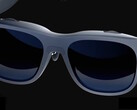 Viture 推出轻便的 Viture Pro XR 眼镜，可实现身临其境的随身娱乐。(来源：Viture）