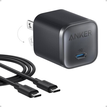 Anker Nano 充电器（45W）配有一条 USB-C 连接线。(图片来源：Anker）